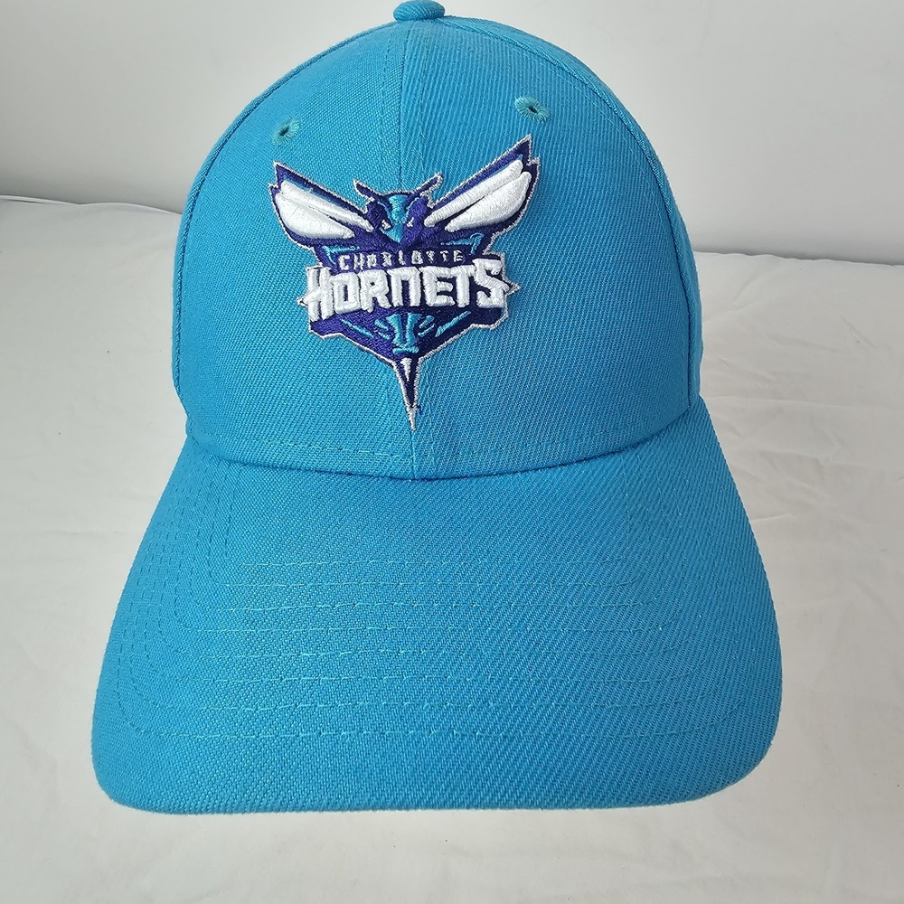 Charlotte Hornets Basketball Snapback New Era Hat Cap Blue Light Wear One Size
